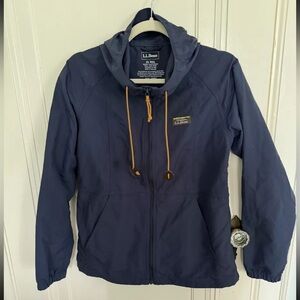 Women’s XS navy LL Bean mountain jacket